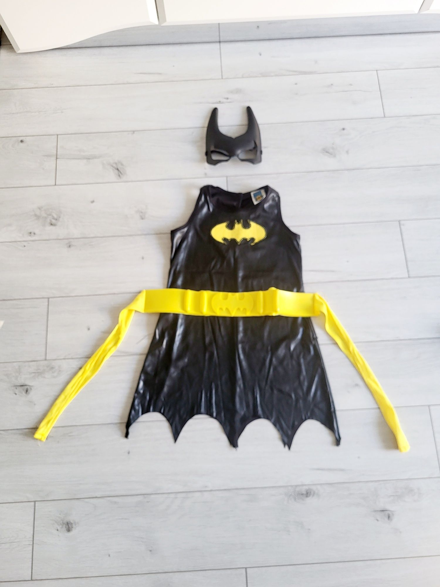 Strój karnawałowy Batmanka Kpbieta Kot 4-7lat