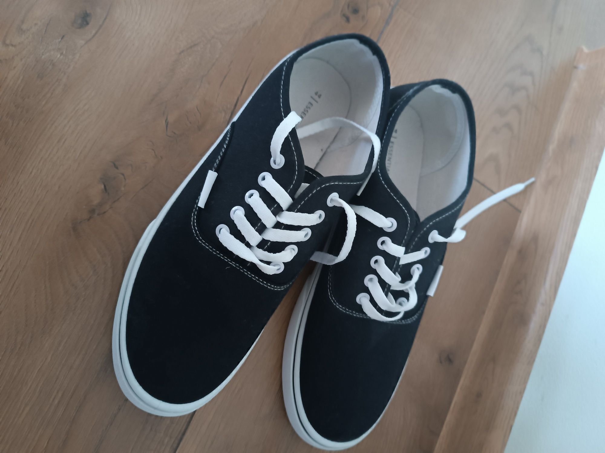 Nowe buty tenisówki męskie młodzieżowe 44 wkładka 28