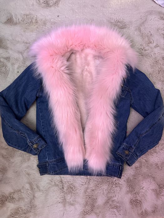 Jeansowa kurtka z odpinanym rozowym futerkiem i z cekinami S/M