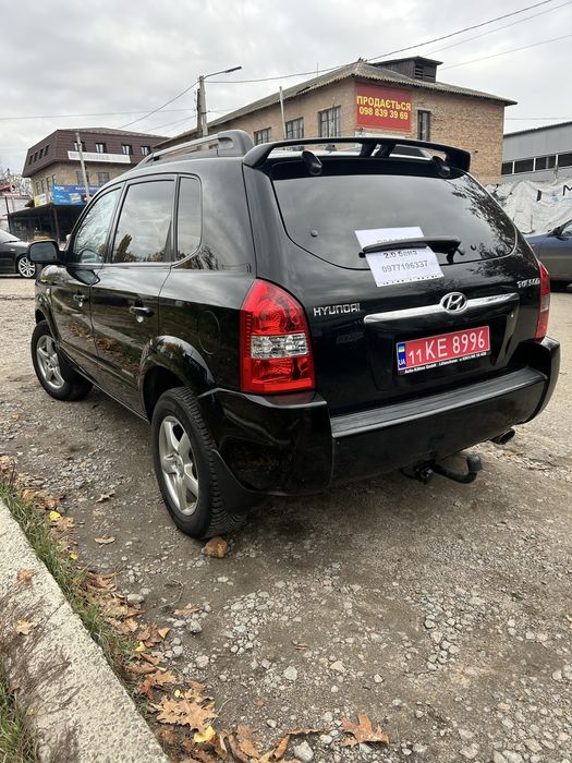 Хундай Туксон 2.0 бензин, механіка,пригнаний з Німеччини,тел.09771963,
