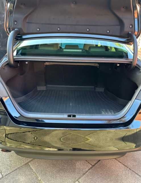 Toyota Camry 2.5 Hybrid Executive CVT