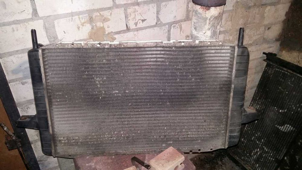 Радиатор Ford Sierra Siera Scorpio Escort Orion Fiesta mondeo focus