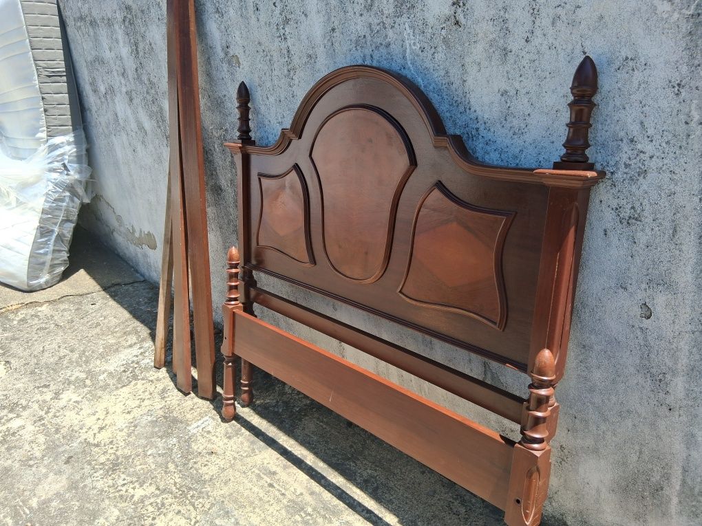 Cama estrado colchao