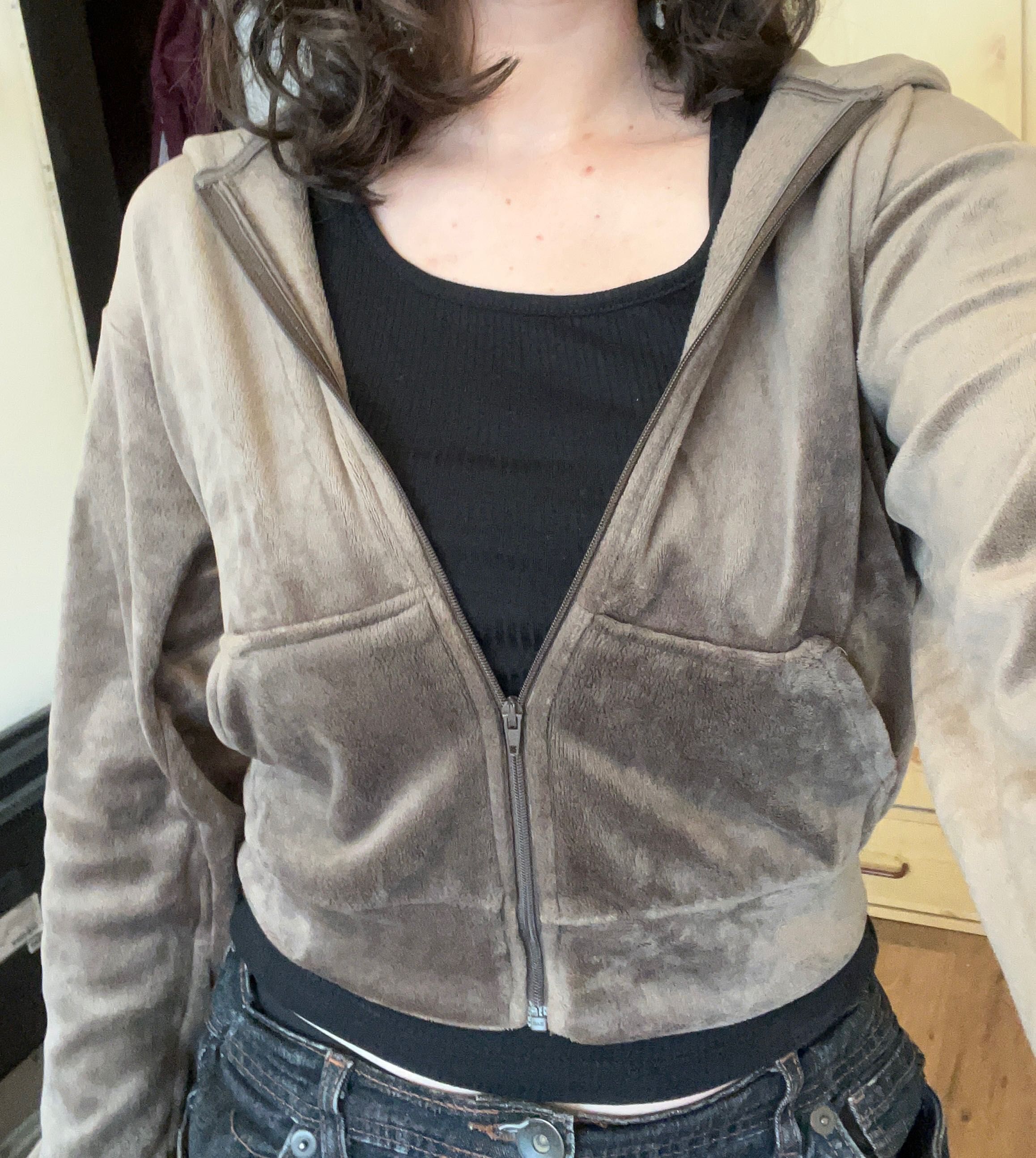 Krótka bluza welurowa