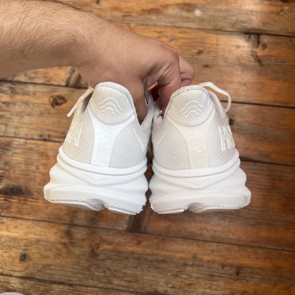 Кросівки Hoka Clifton 9 1127895 розмір 44 оригінал
