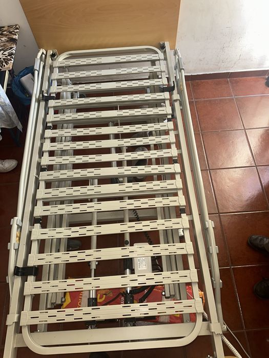 Cama Ortopédica s/colchão