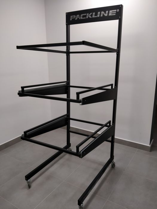 Znakomity stojak, regał.