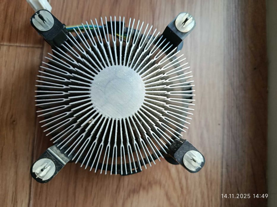 Боксовий кулер E97379-003