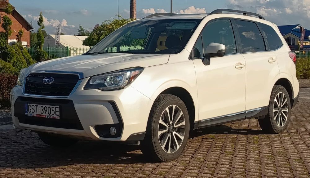 Subaru Forester Subaru Forester XT piękna biała perła