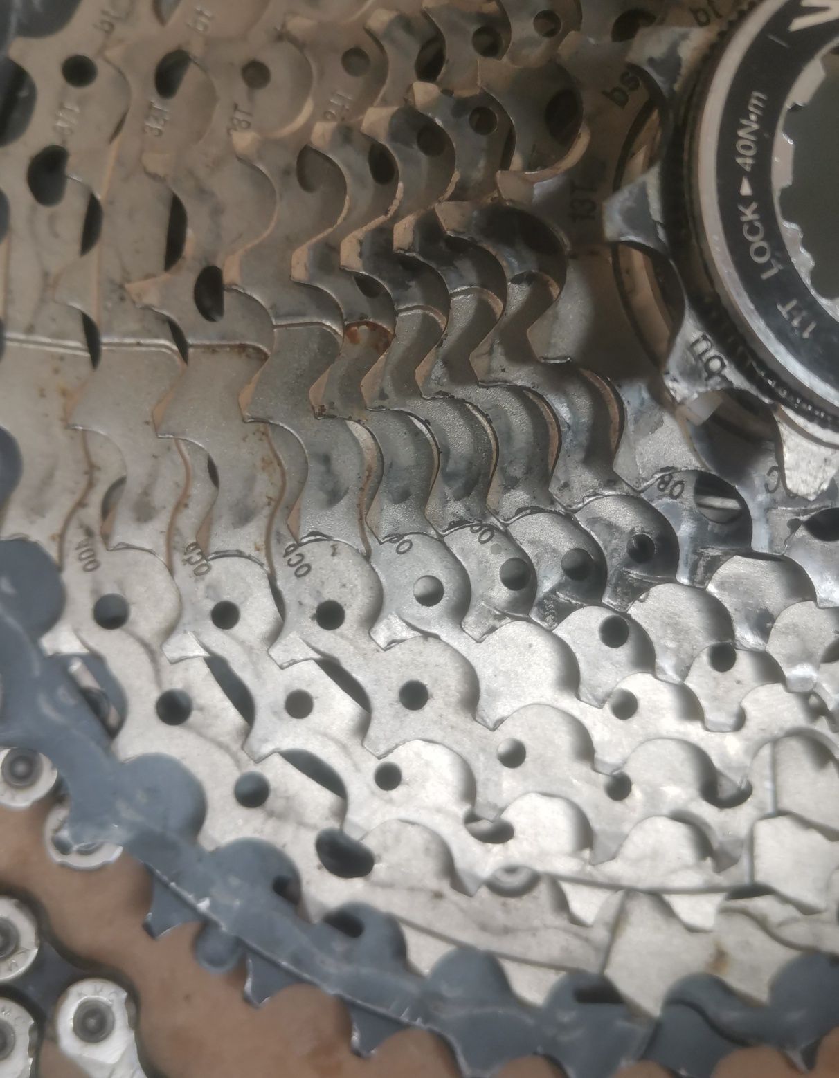 Kaseta SHIMANO SLX CS-M7000 11 biegów plus łańcuch KMC X11 110 ogniw
