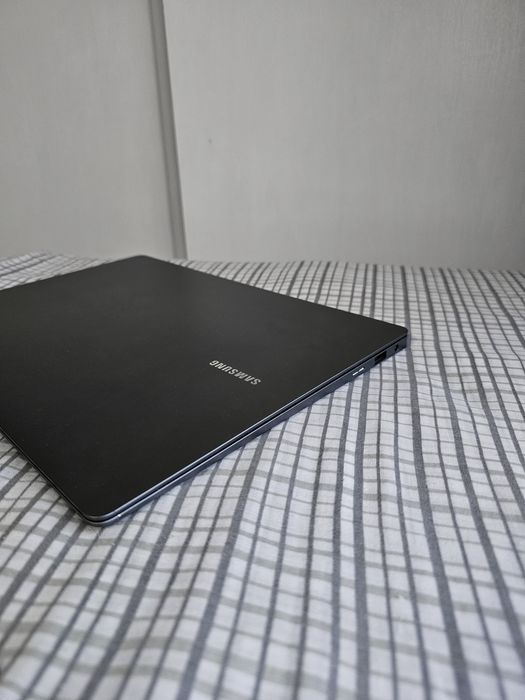 Samsung Galaxy Book 4 Pro (не в наличии)