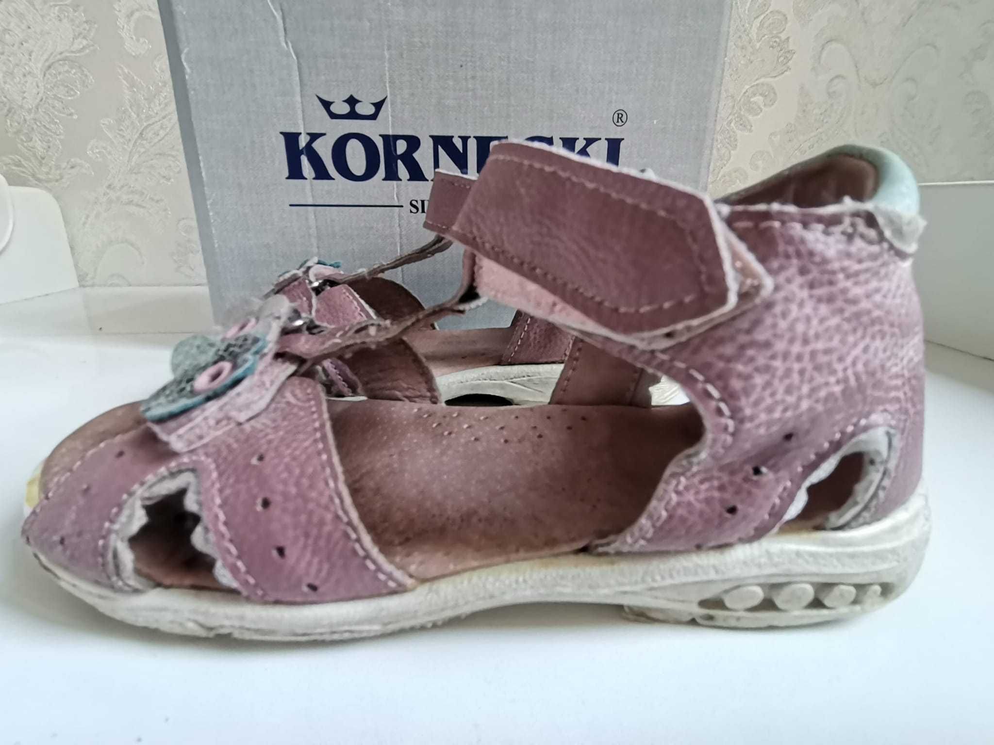 Sandałki Kornecki, sandały rozmiar 24