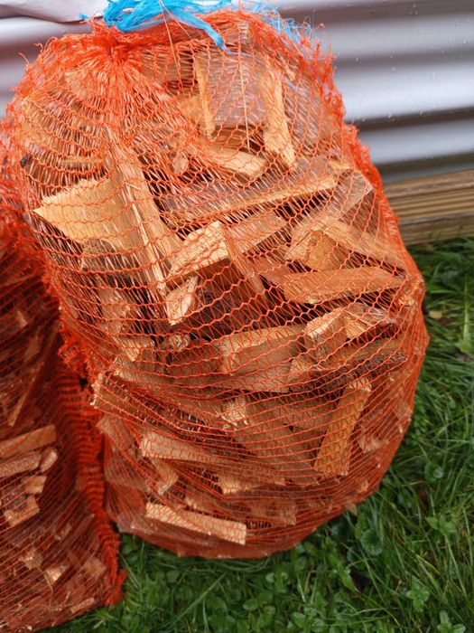 Zrębka opałowa sucha,drewno opałowe,gratis