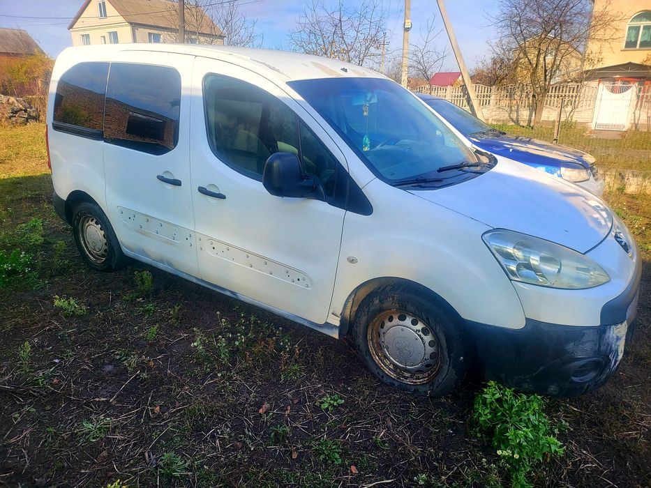 Peugeot Partner 2008 пасажир