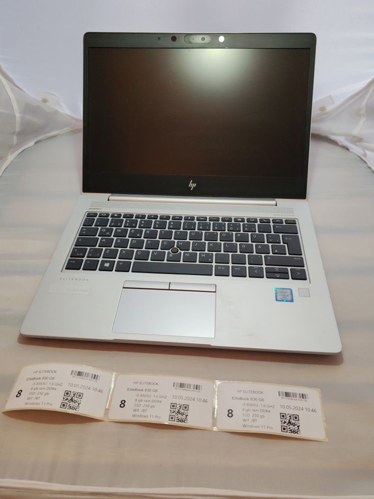 HP Elitebook 830 G6 i5  8365u 8gb  ddr4 ss 250