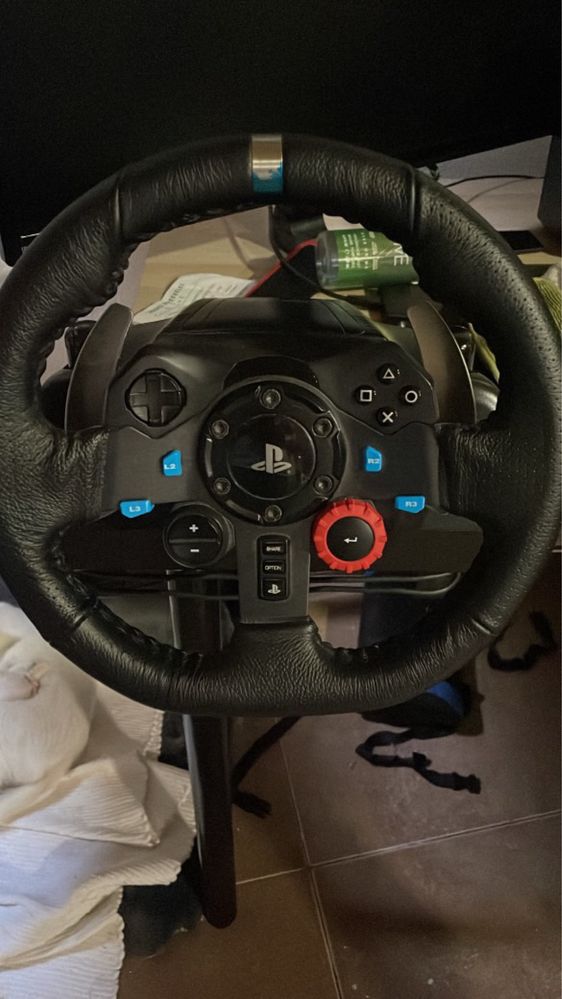 Ps4 + volante e pedais logitech