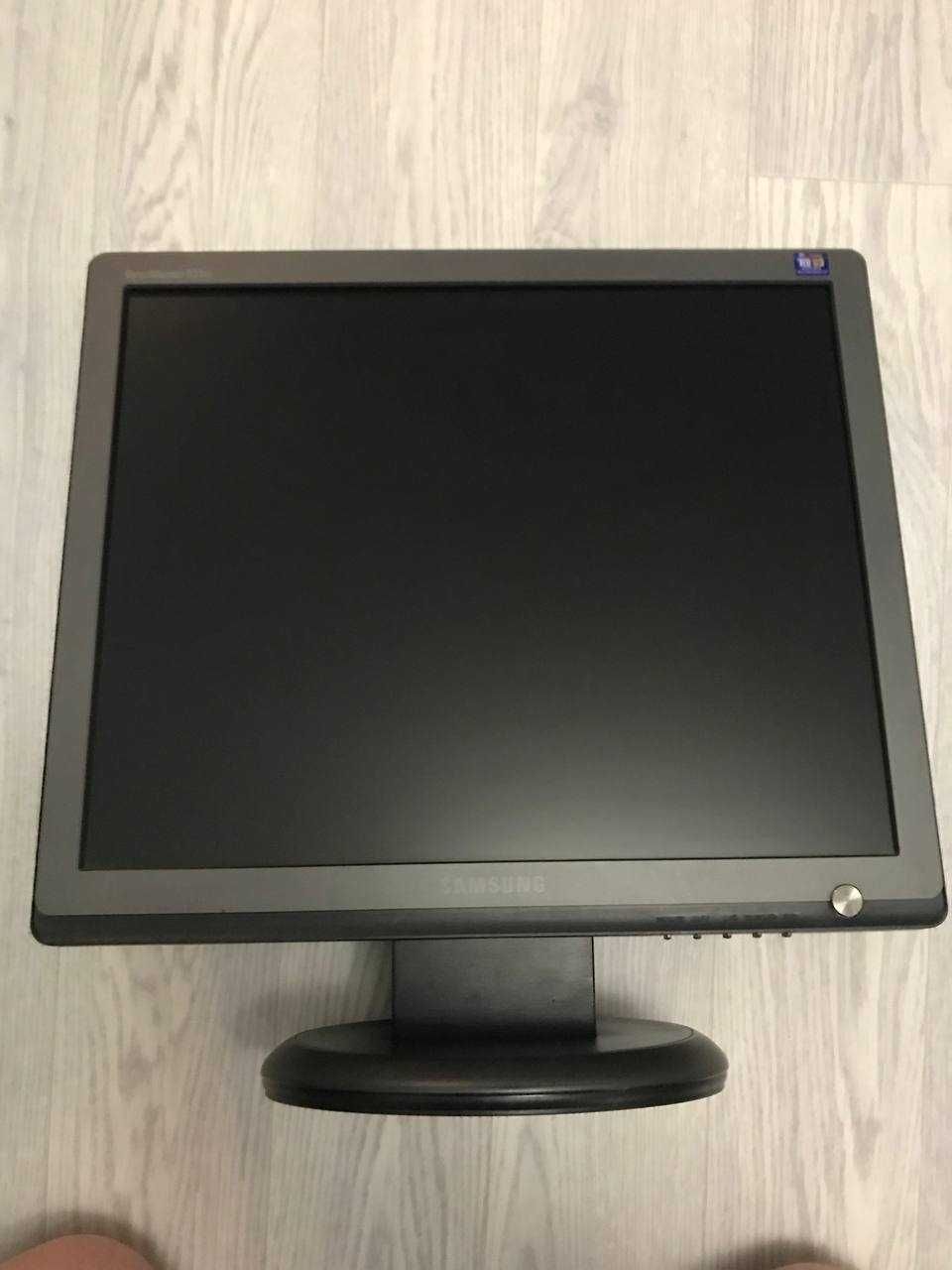 Монитор 19" Samsung 931BF (под ремонт)