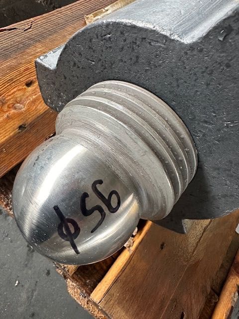 bauer nowe podpory hydrauliczne do maszyny 30 ton komplet