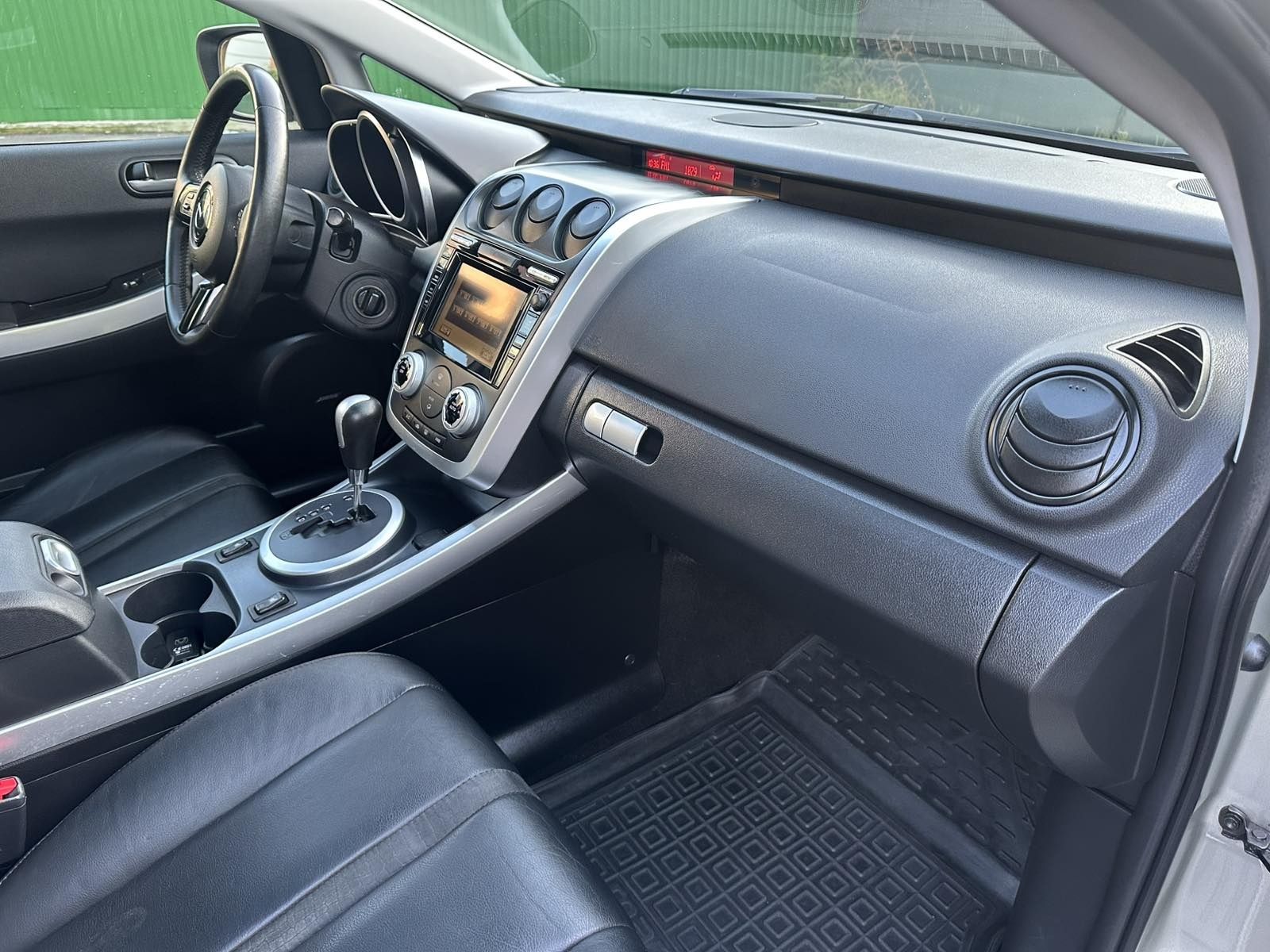 Продам Mazda CX-7