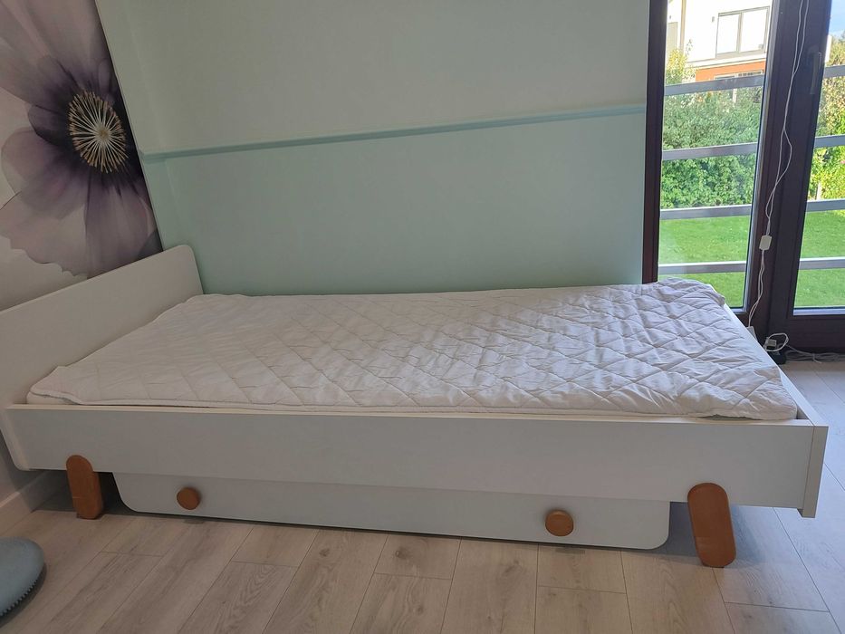 Zestaw: komoda+łóżko z pojemnikiem IGA PINIO stan bardzo dobry 200x90