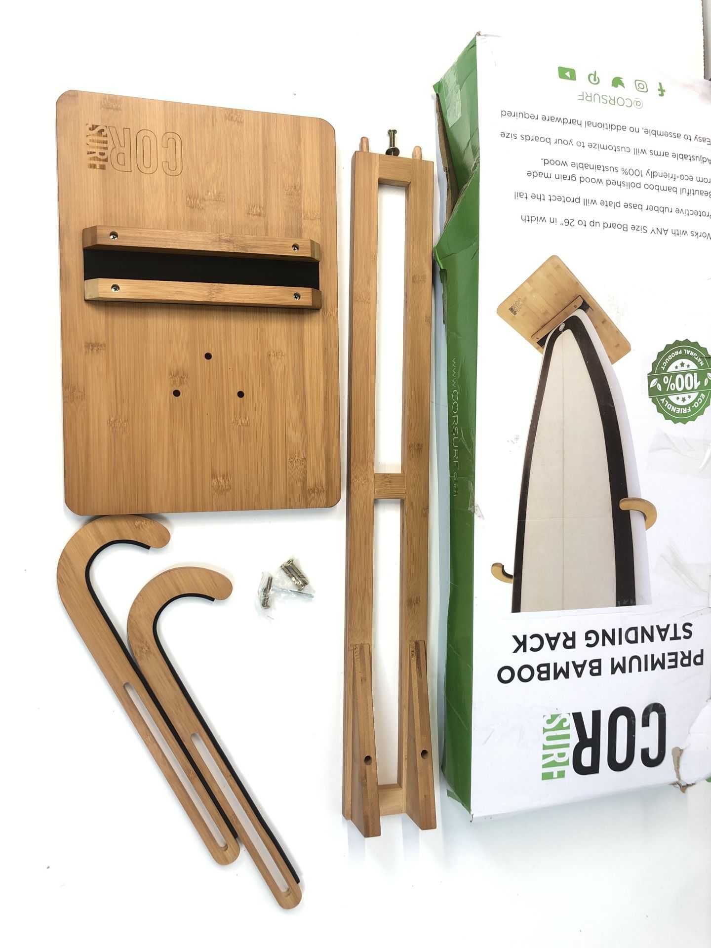 Stojak bambusowy na surfboardy COR Surf premium do prezentacji deski