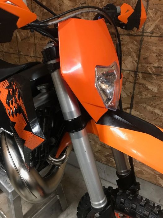 Owiewka lampa ktm crf rmz kxf yzf wr Derbi Rieju CPI sx aprilia gilera