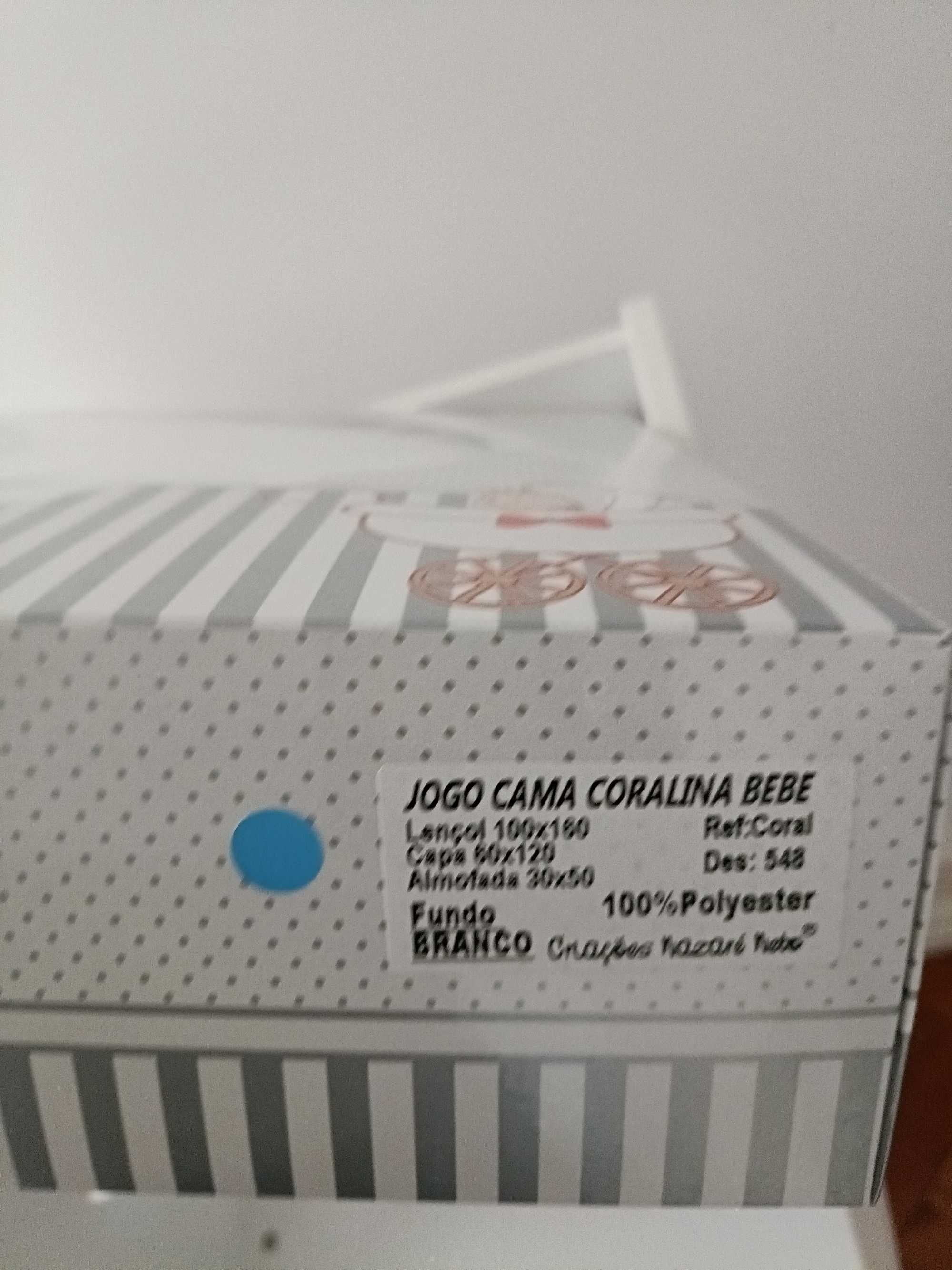 Jogo de lençóis de criança