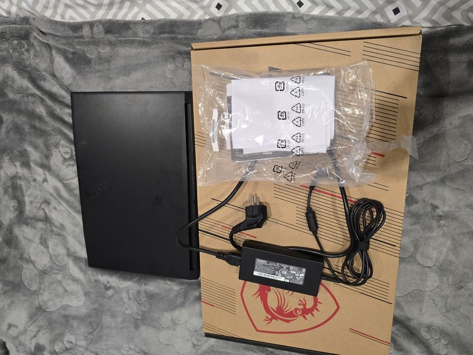 Laptop MSI Katana GF76, RTX, i7