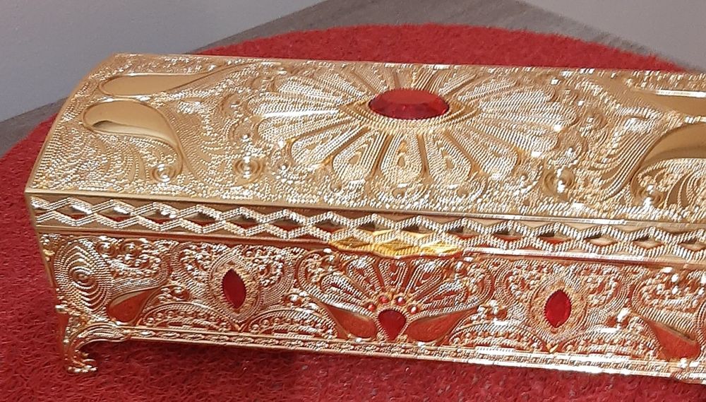 Duza skrzynia skarbów