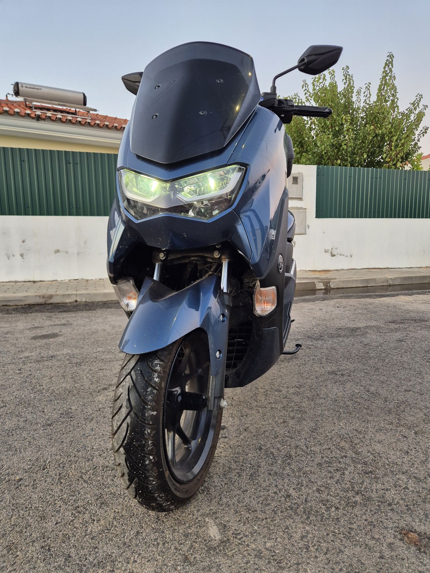 N MAX 125  negociável  2024