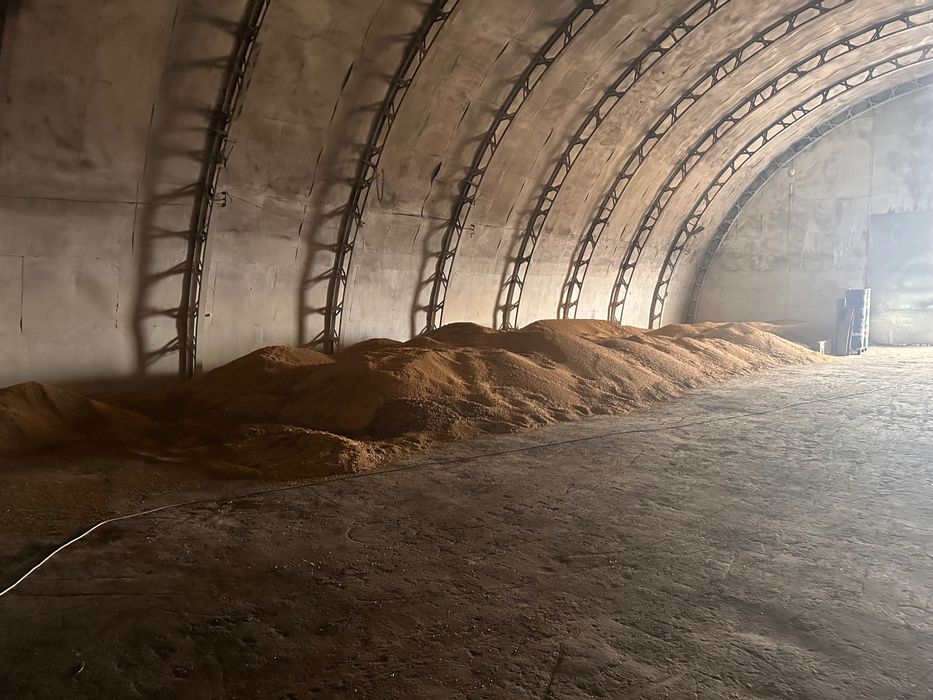 Продається готовий аграрний бізнес (с. Вахнівка)
