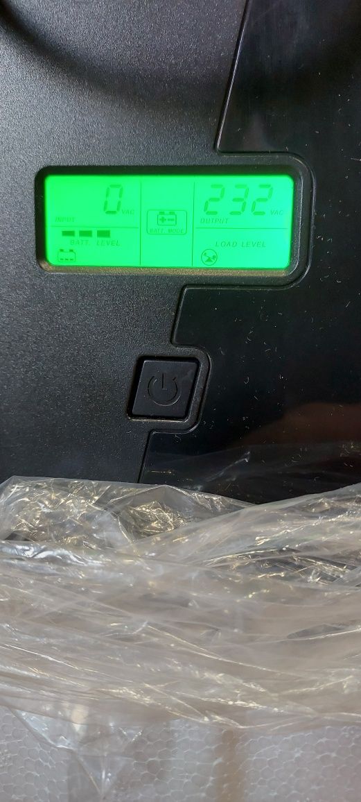 Лінійно-інтерактивний ДБЖ Green Cell UPS05 (2000VA/1200W)