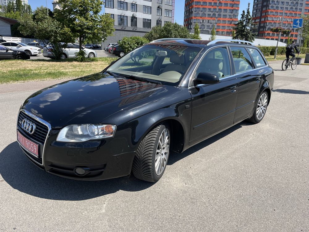 Audi A4 бензин 1.6 MPI