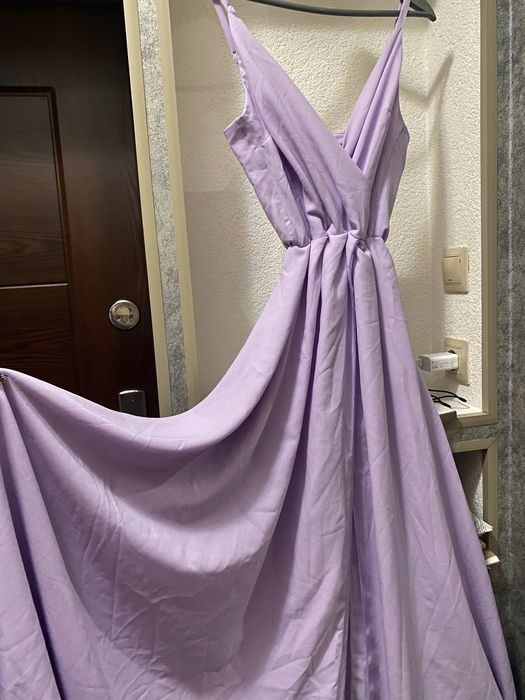 нова сукня лілового кольору
