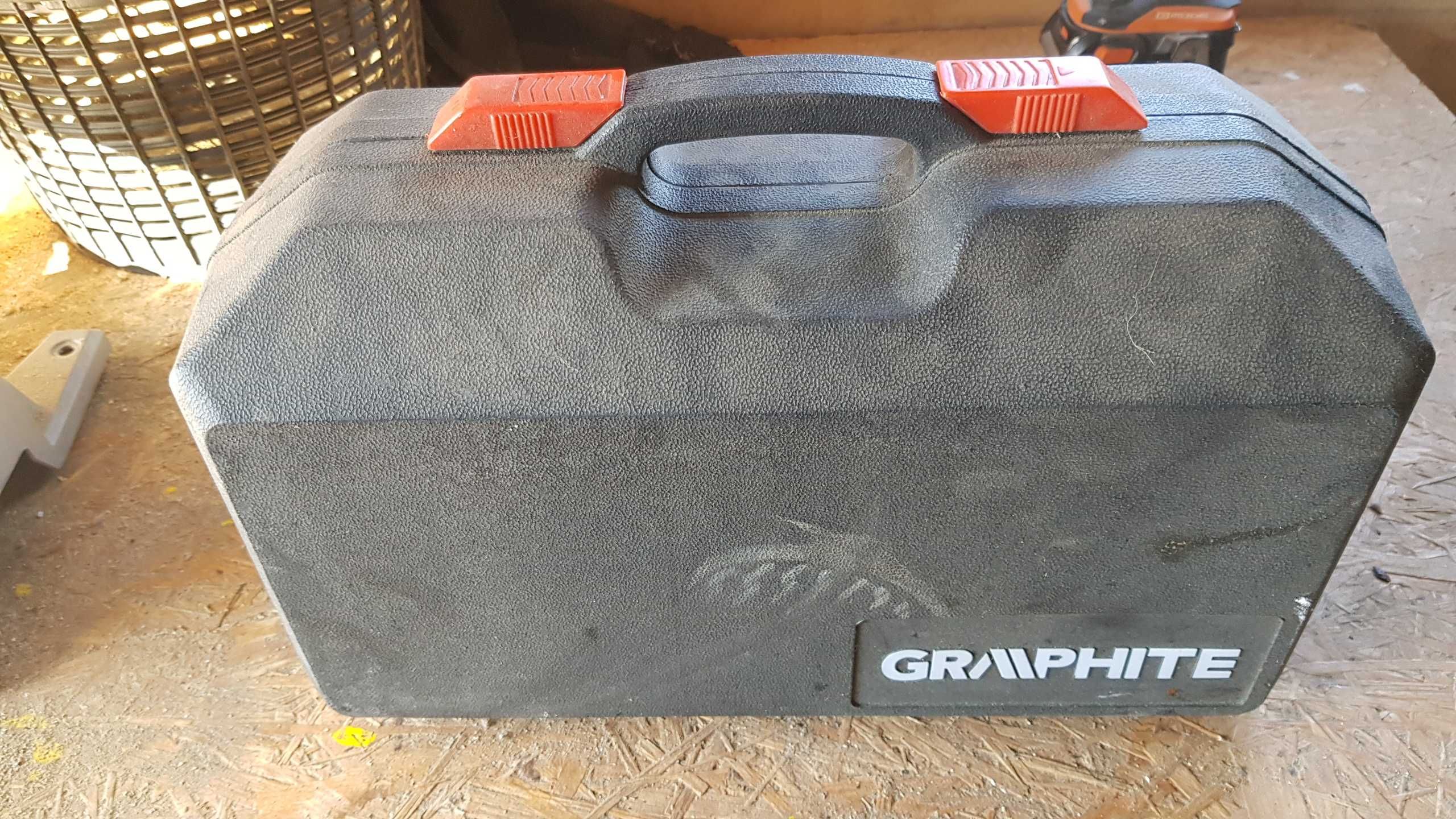 Walizka Graphite