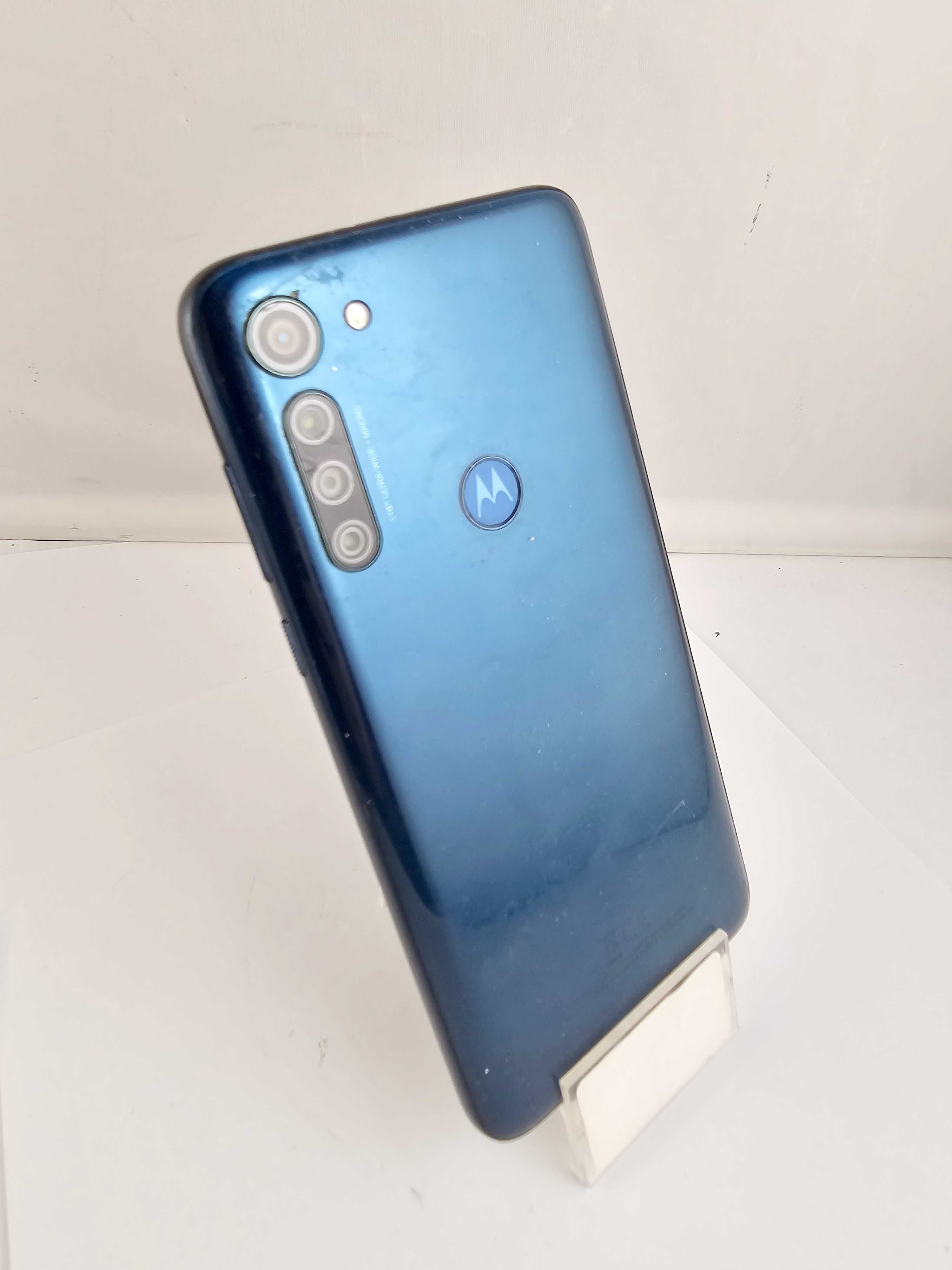 Telefon Motorola Moto G8 4/64GB Zbity