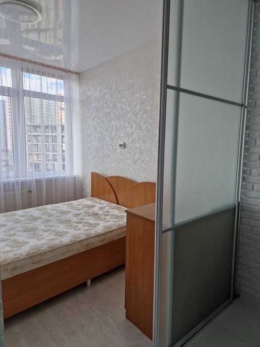 Продам квартиру, 40 м.кв., с ремонтом, мебелью и техникой.(Ф-812)