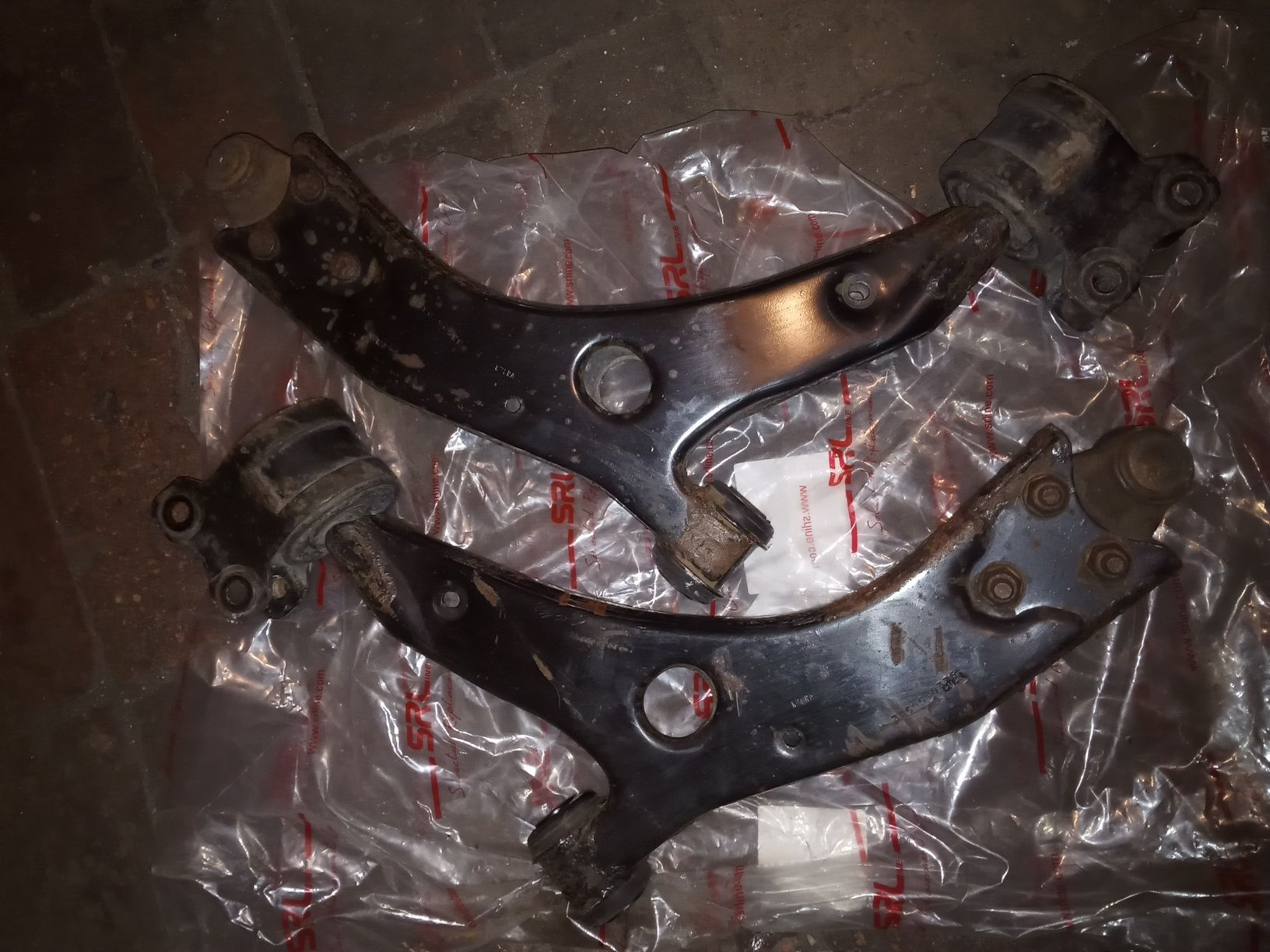Sprzedam wahacze Ford Focus MK2