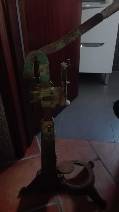 Maquina Engarrafar Antiga