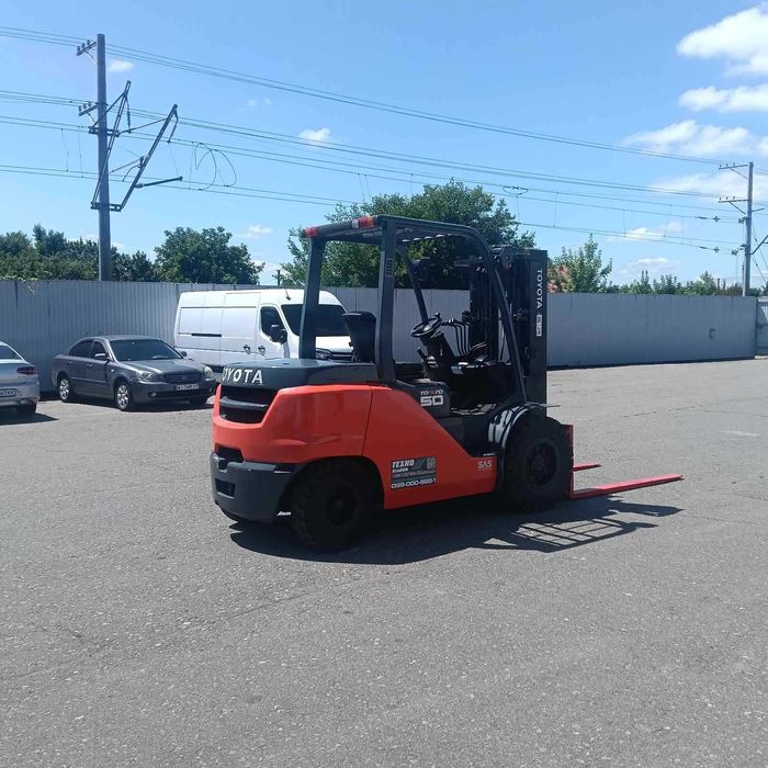 Дизельний навантажувач TOYOTA ТОЙТОТА 5 тон 8FD45 2015 року