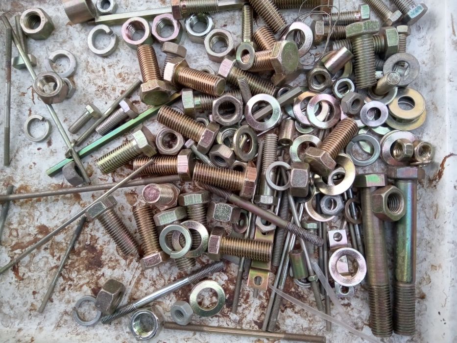 Метизы крепеж разные