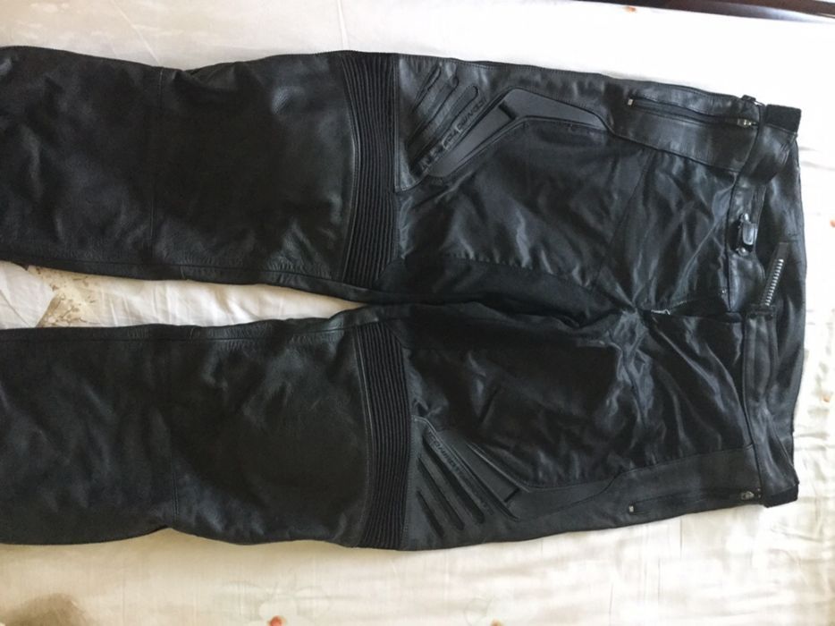 Мотобрюки кожа