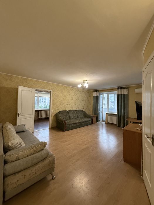 Оренда 2-кімнатної Центр, Перемоги