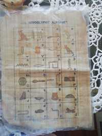 Papiro com alfabeto hieroglífico e saco pano pintado
