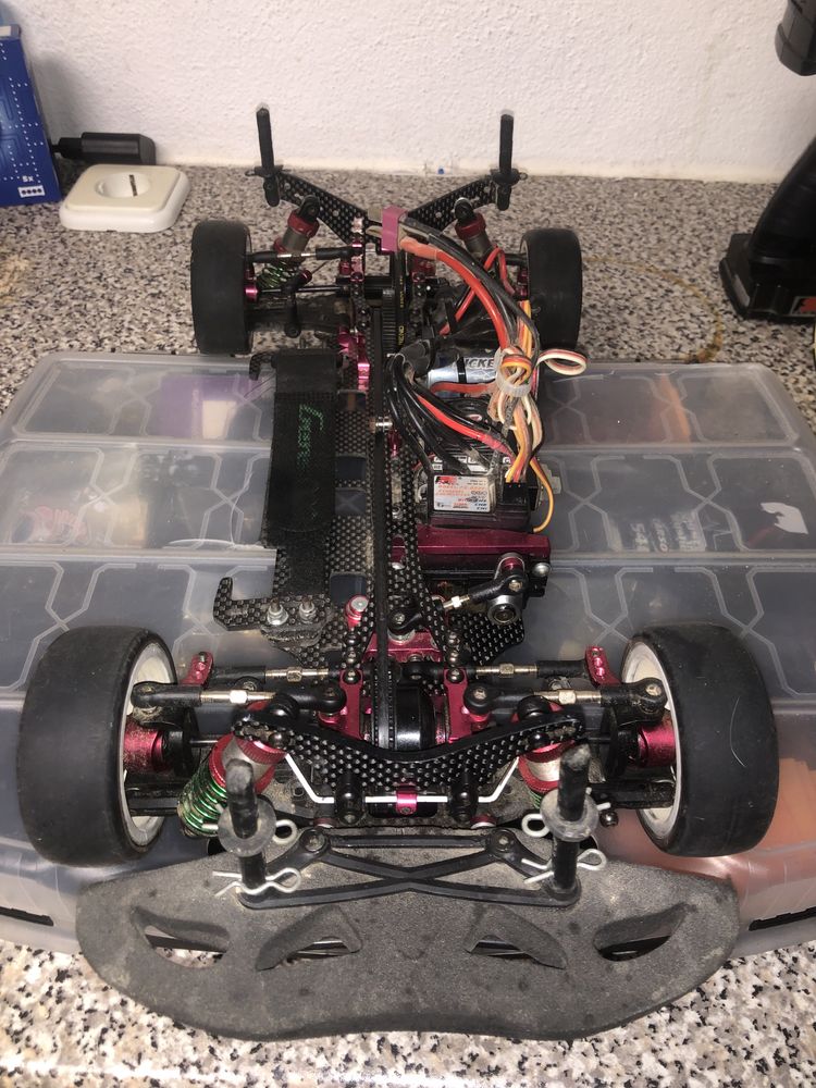 2 Carros rc 1/10 de Competição