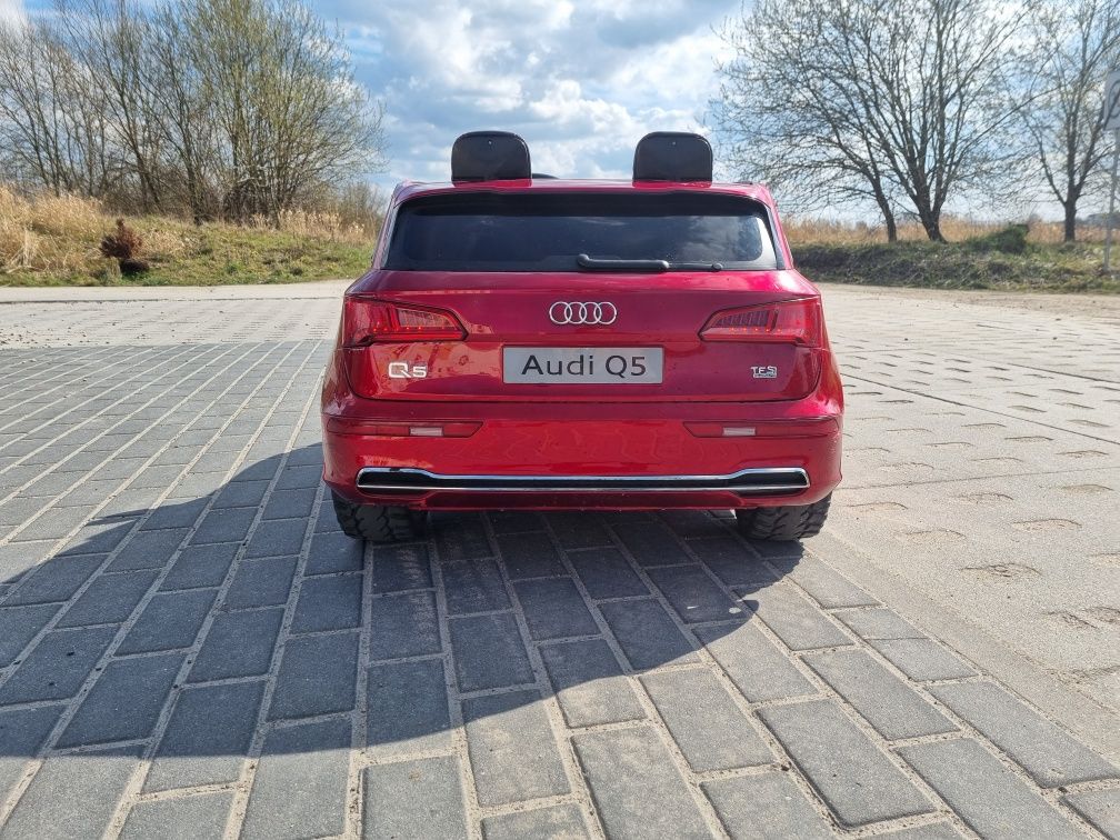 Auto na akumulator AUDI Q5 2 OSOBOWE