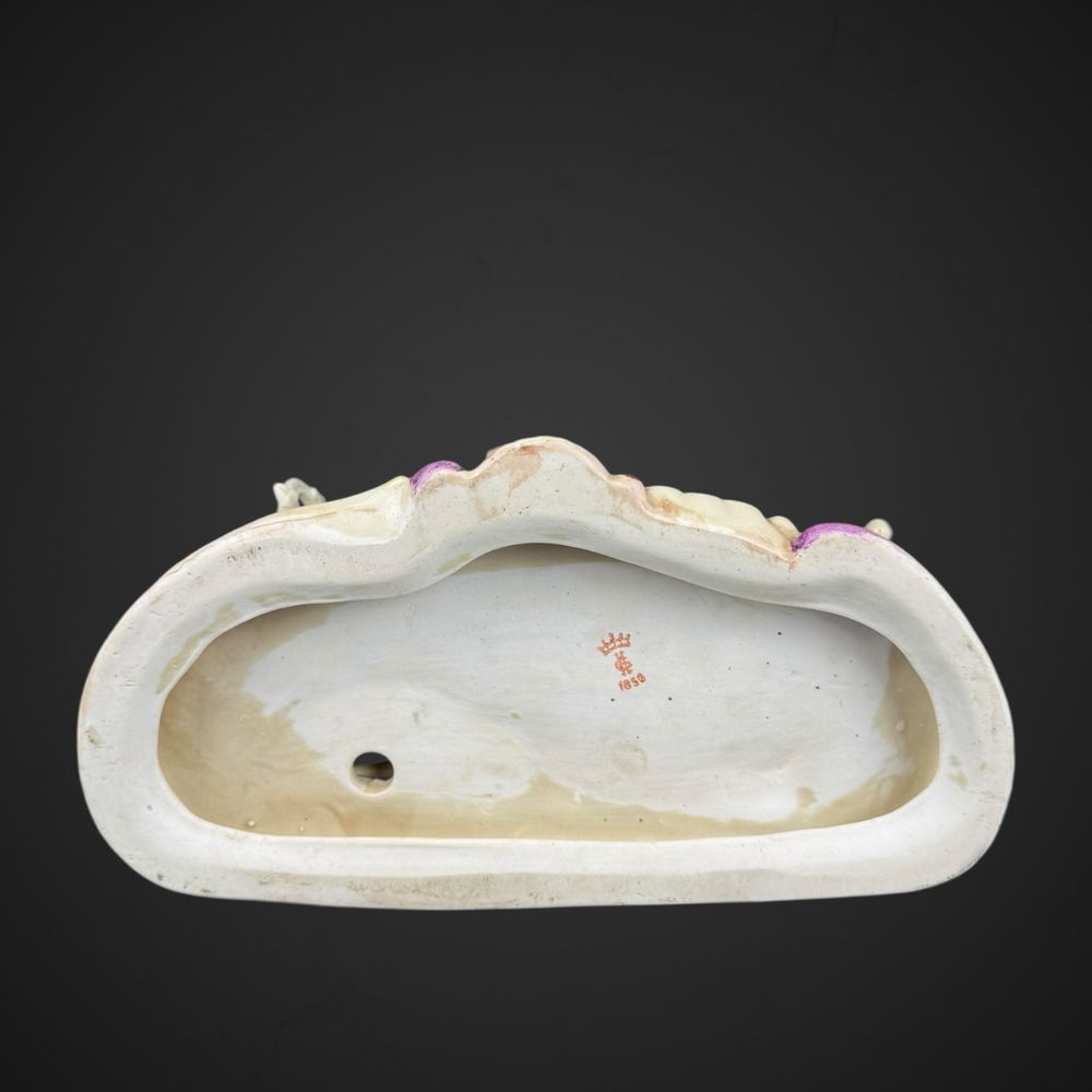 Figurka niemiecka porcelanowa karoca z końmi B51/071413