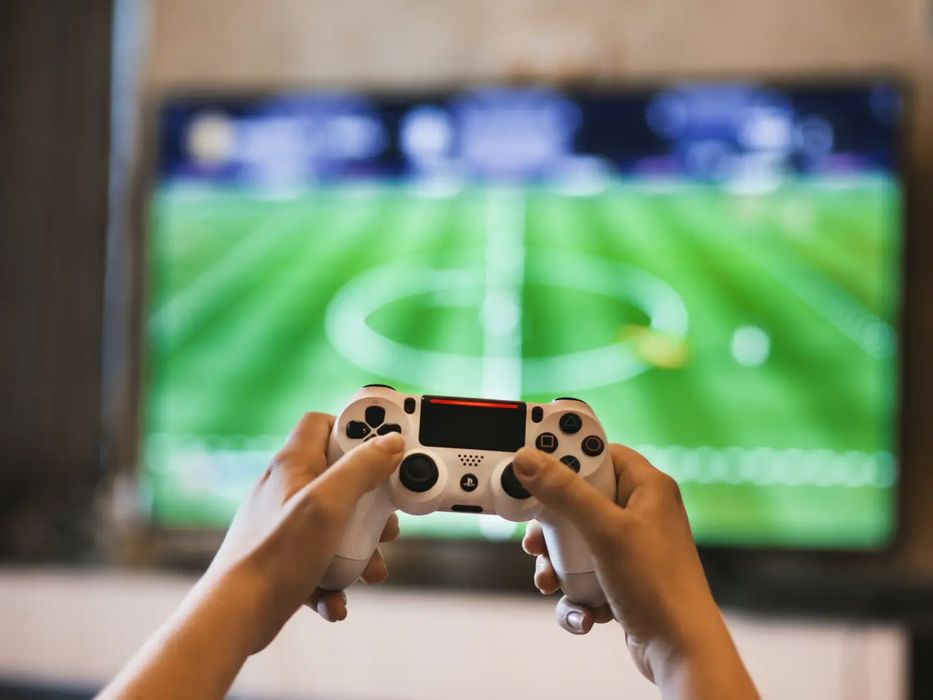 Оренда Sony PlayStation 5 PRO 4 PRO EA FC 26 без застав Split Fiction