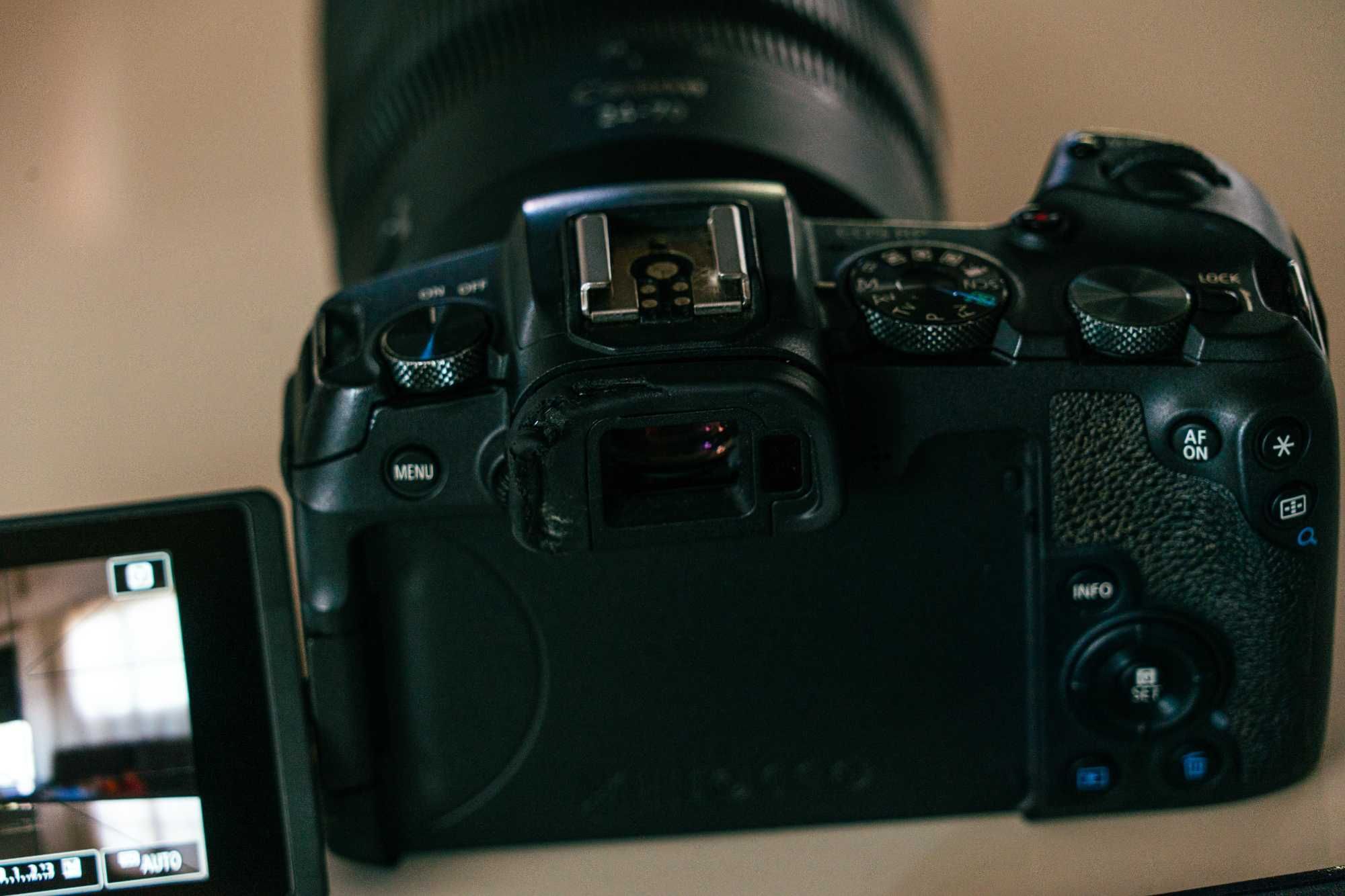 Canon EOS RP - corpo