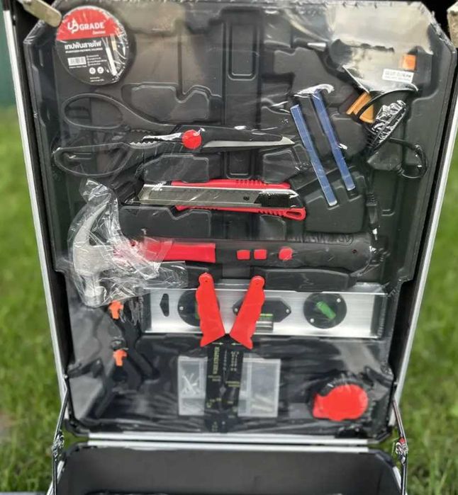 Большой набор инструментов ключей в чемодане 499 предметов